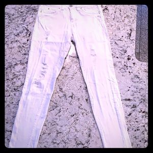 WANNABETTABUTT DISTRESSED DENIM SKINNY JEANS